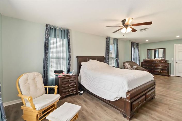 Image No.31-5 Bed Property for sale