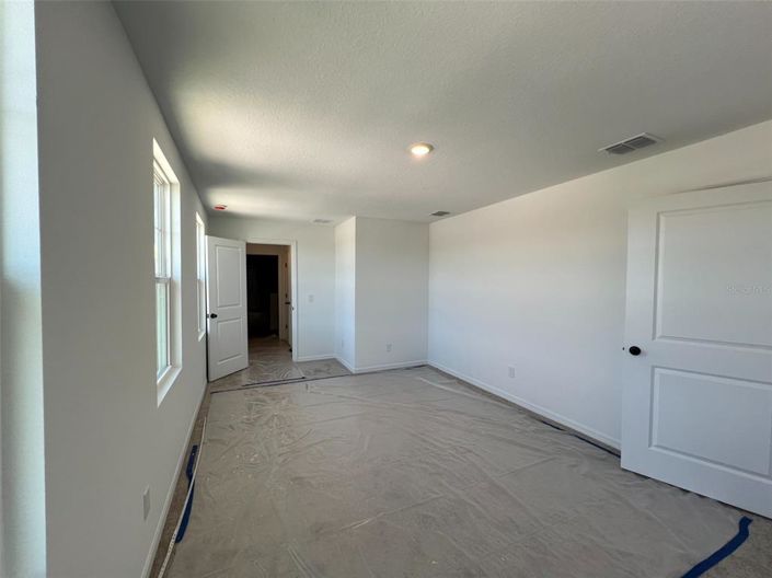 Image No.22-3 Bed Property for sale