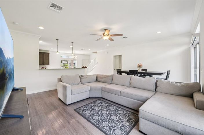 Image No.9-4 Bed Property for sale