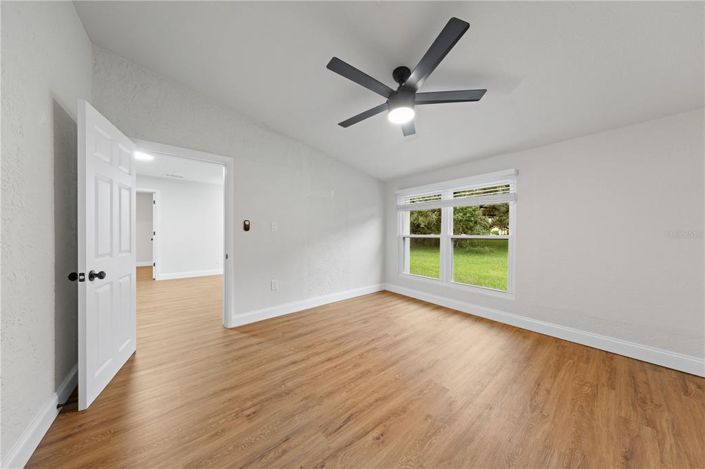 Image No.21-4 Bed Property for sale