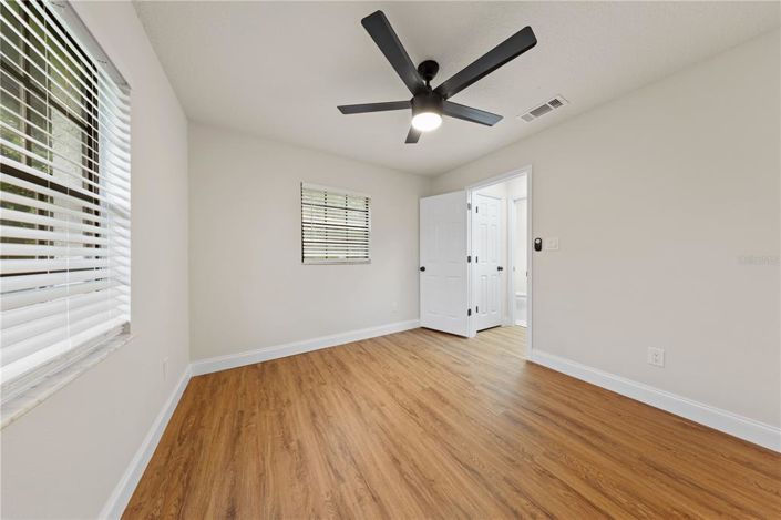 Image No.23-4 Bed Property for sale