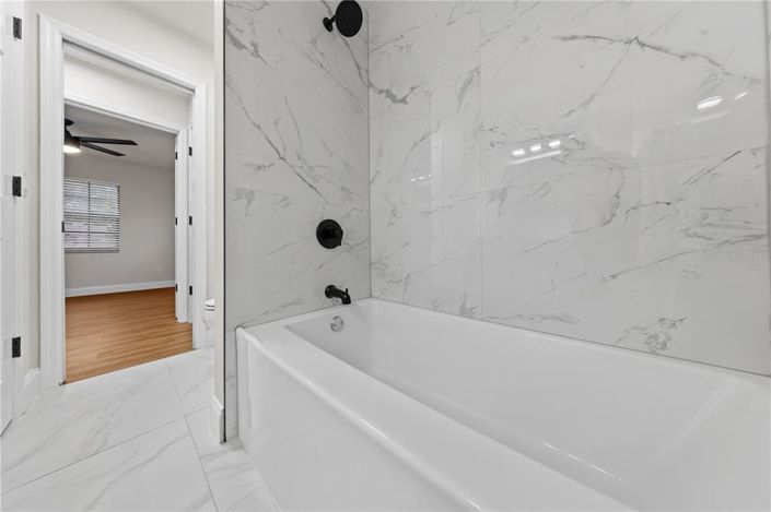 Image No.27-4 Bed Property for sale