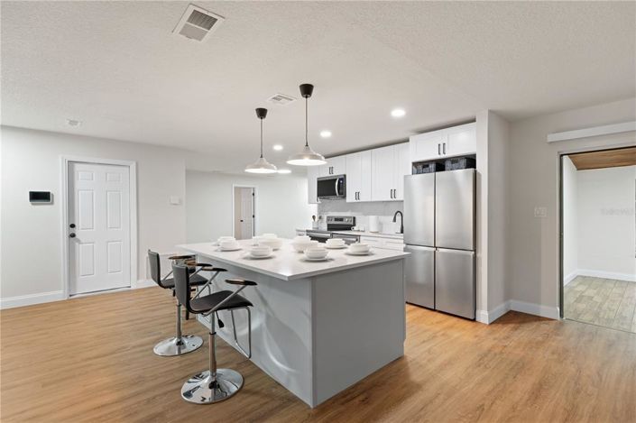 Image No.32-4 Bed Property for sale