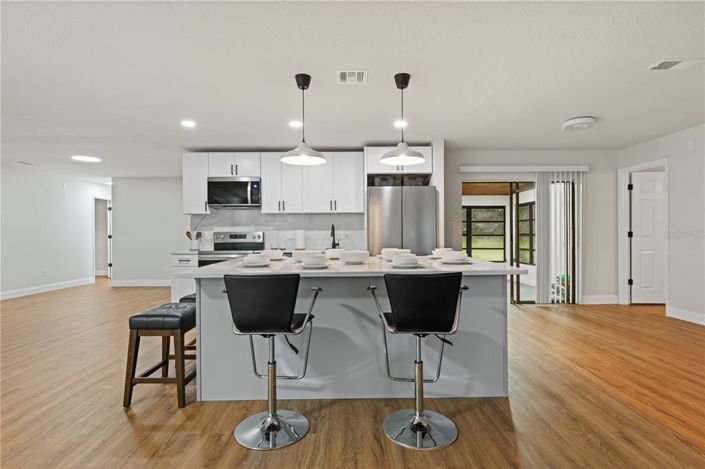 Image No.33-4 Bed Property for sale