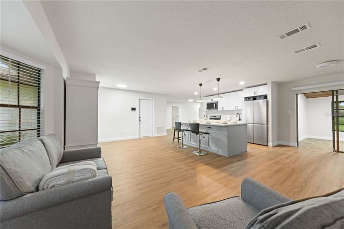 Image No.37-4 Bed Property for sale