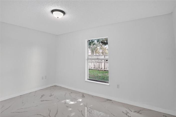 Image No.10-Propriété de 4 chambres à vendre à Kissimmee