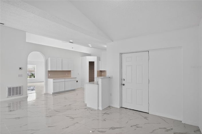 Image No.11-Propriété de 4 chambres à vendre à Kissimmee