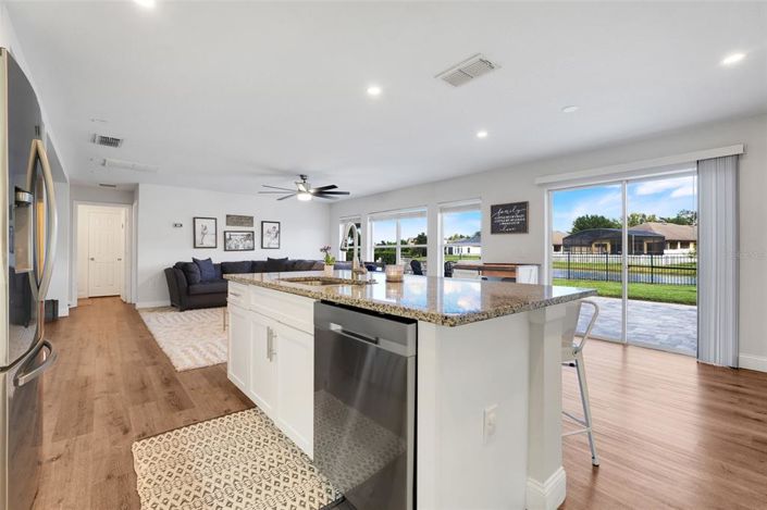 Image No.21-5 Bed Property for sale