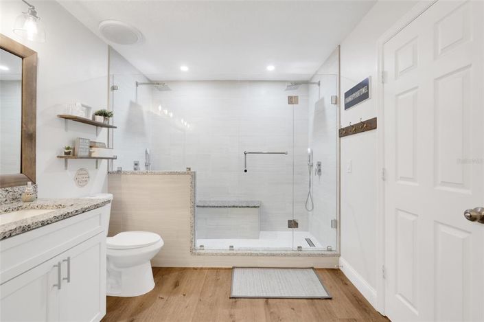 Image No.28-5 Bed Property for sale