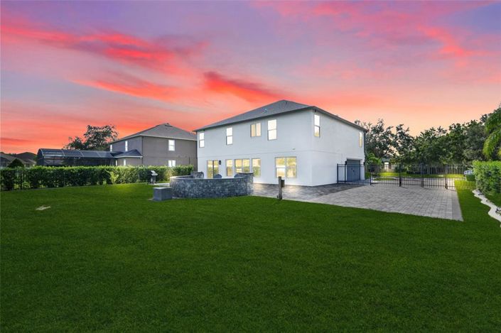 Image No.45-5 Bed Property for sale