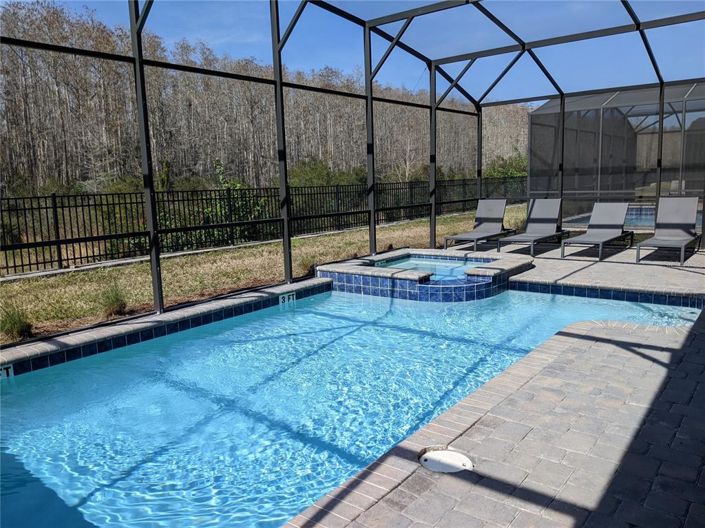 Image No.48-9 Bed Property for sale