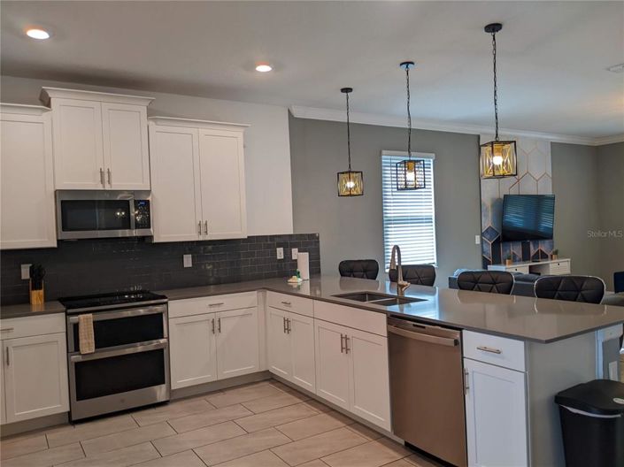 Image No.5-9 Bed House for sale