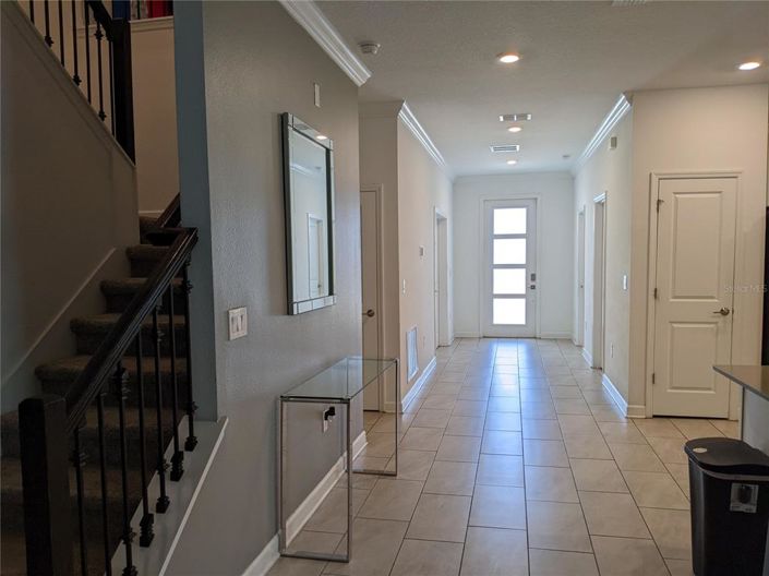 Image No.9-9 Bed Property for sale