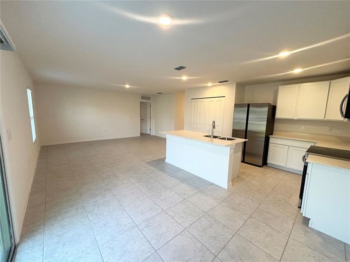 Image No.5-Propriété de 3 chambres à vendre à Kissimmee