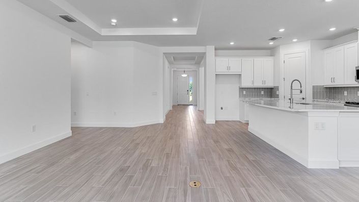 Image No.11-2 Bed Property for sale