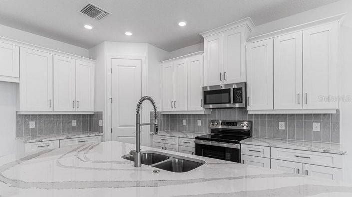 Image No.5-2 Bed Property for sale