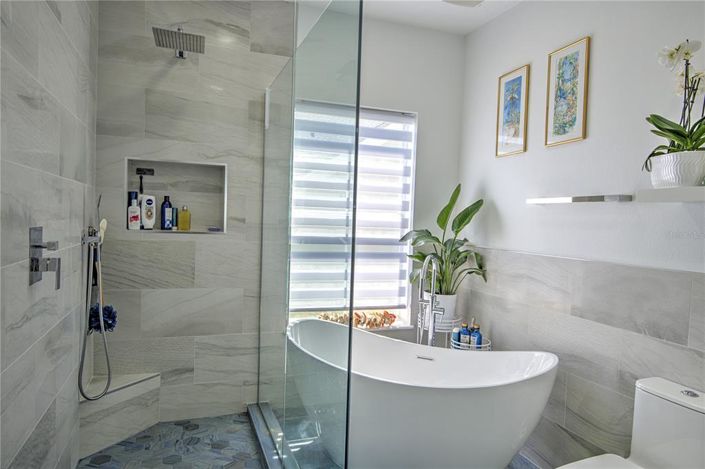 Image No.30-4 Bed House for sale