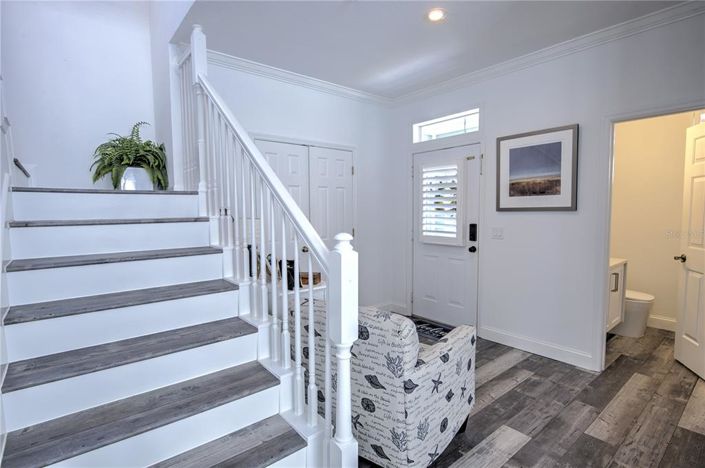 Image No.6-4 Bed House for sale