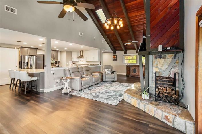 Image No.18-5 Bed Property for sale