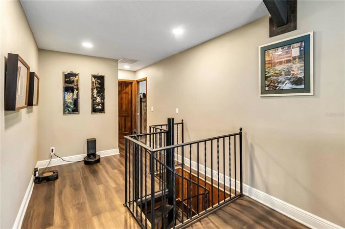 Image No.38-5 Bed Property for sale