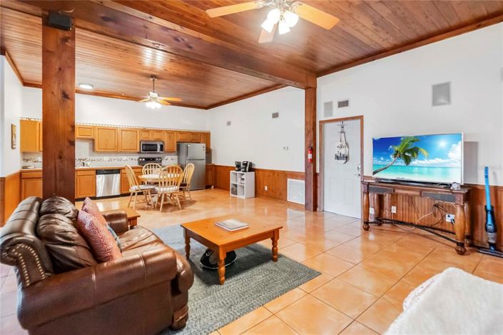 Image No.40-5 Bed Property for sale