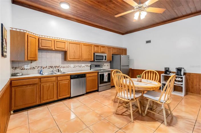 Image No.42-5 Bed Property for sale