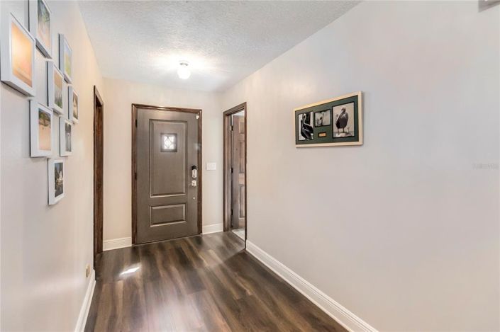 Image No.6-5 Bed Property for sale