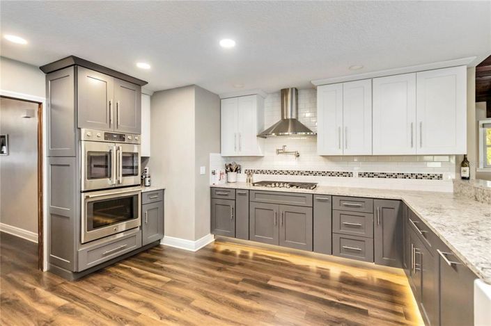 Image No.9-5 Bed Property for sale