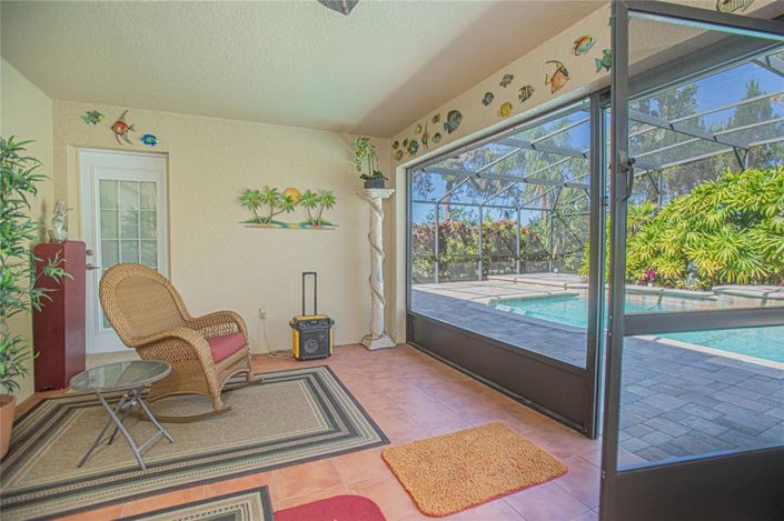 Image No.14-4 Bed House for sale