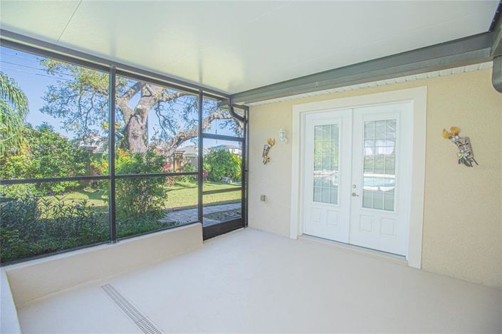 Image No.17-4 Bed House for sale