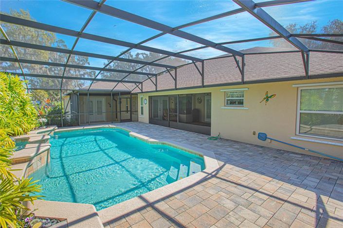 Image No.20-4 Bed Property for sale