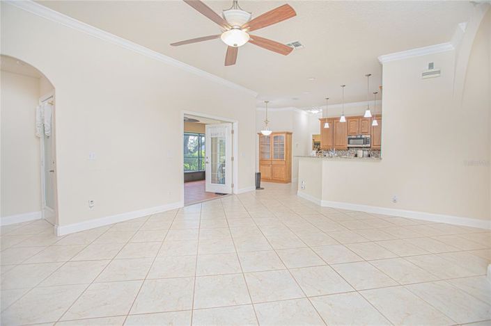 Image No.28-4 Bed House for sale