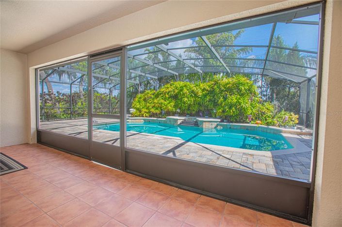 Image No.35-4 Bed House for sale