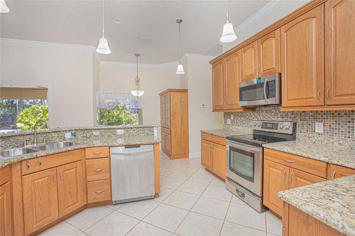 Image No.42-4 Bed Property for sale