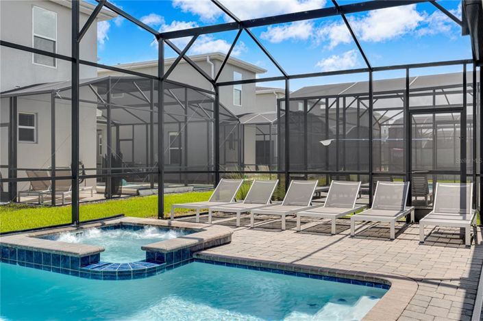 Image No.28-9 Bed House for sale