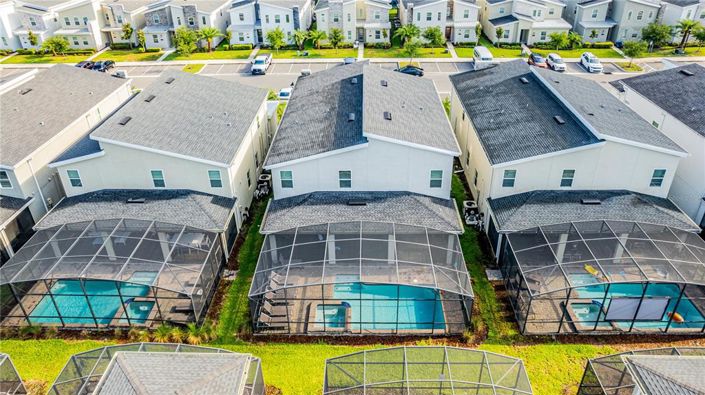 Image No.5-9 Bed Property for sale