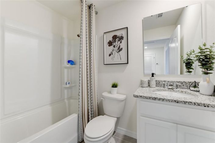 Image No.24-3 Bed Townhouse for sale