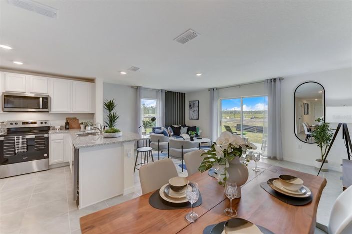 Image No.8-3 Bed Townhouse for sale