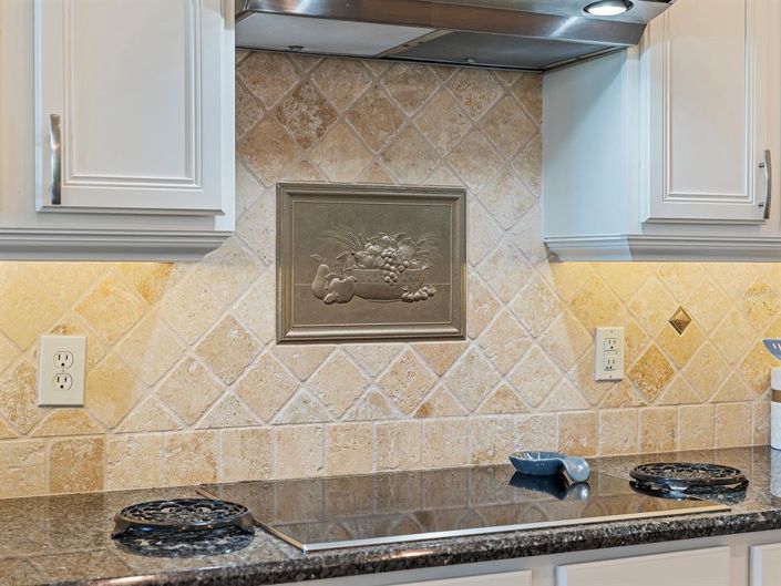 Image No.18-5 Bed Property for sale