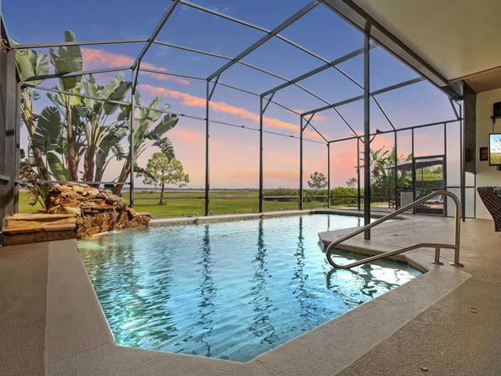 Image No.2-5 Bed Property for sale