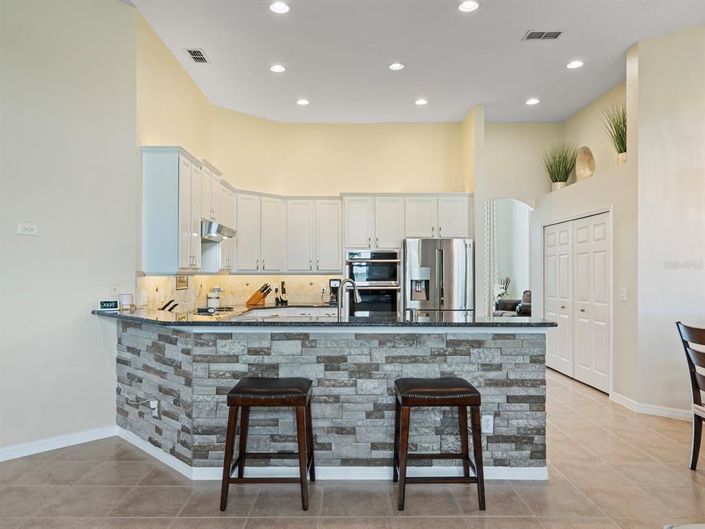 Image No.21-5 Bed Property for sale