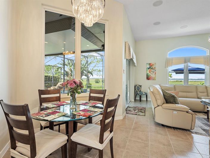 Image No.26-5 Bed Property for sale