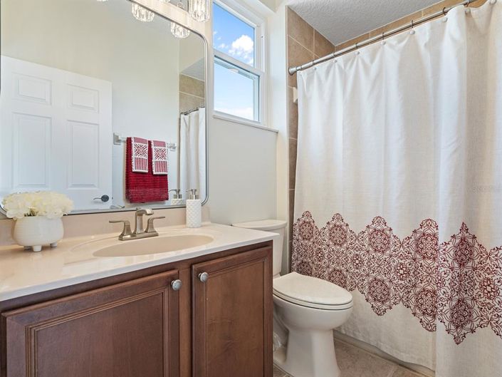 Image No.39-5 Bed Property for sale