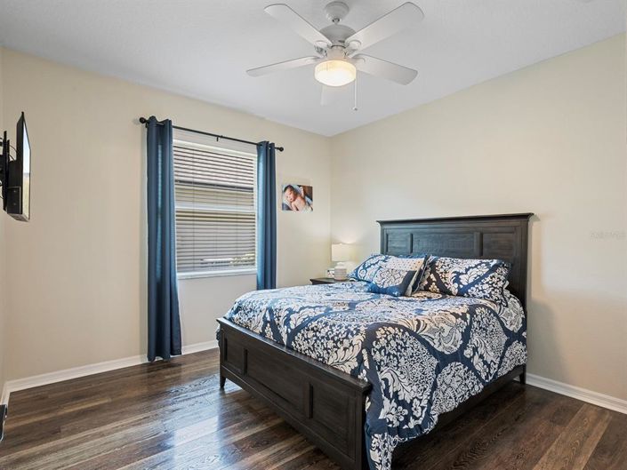 Image No.44-5 Bed Property for sale