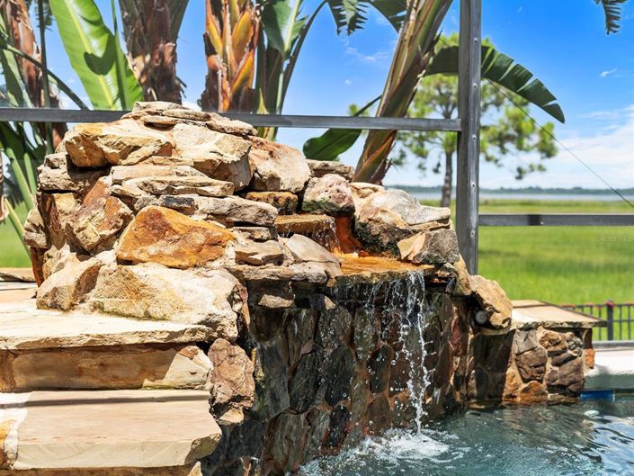 Image No.53-5 Bed Property for sale