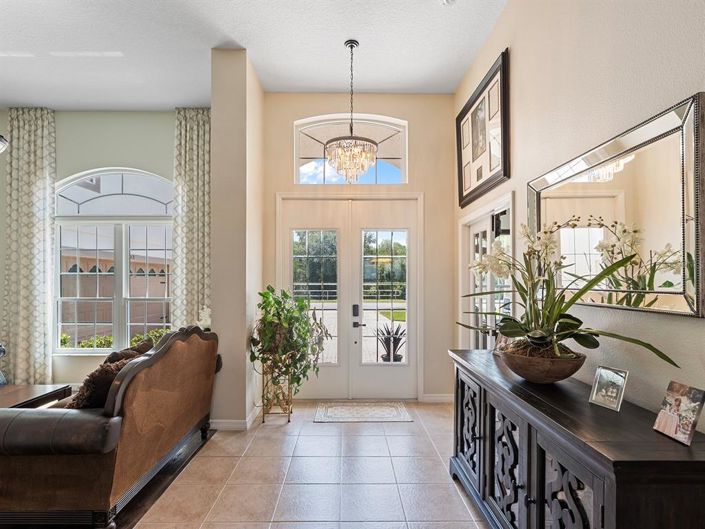 Image No.8-5 Bed Property for sale