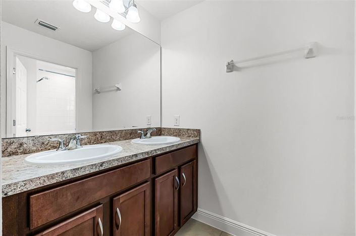 Image No.24-4 Bed Property for sale