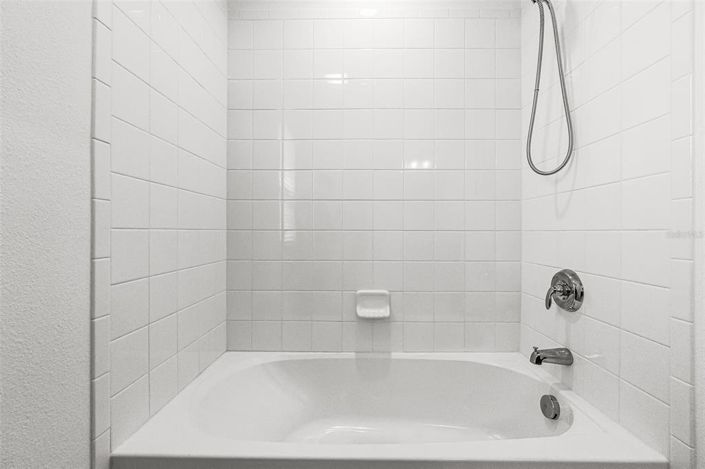 Image No.25-4 Bed Property for sale