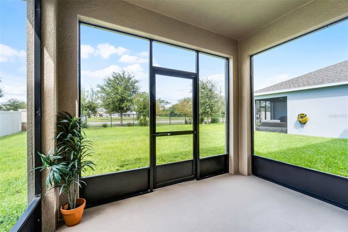 Image No.26-4 Bed Property for sale