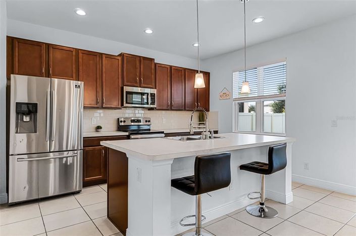 Image No.3-4 Bed Property for sale